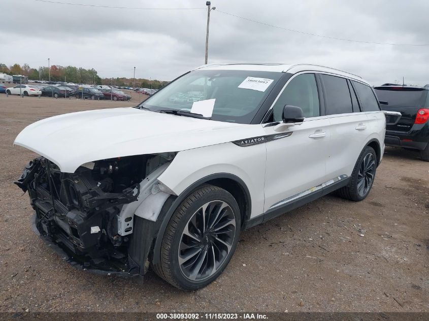 5LM5J7WC4PGL02009 Lincoln Aviator RESERVE 2