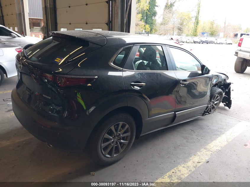 VIN 3MVDMBAM2PM508558 2023 MAZDA CX-30