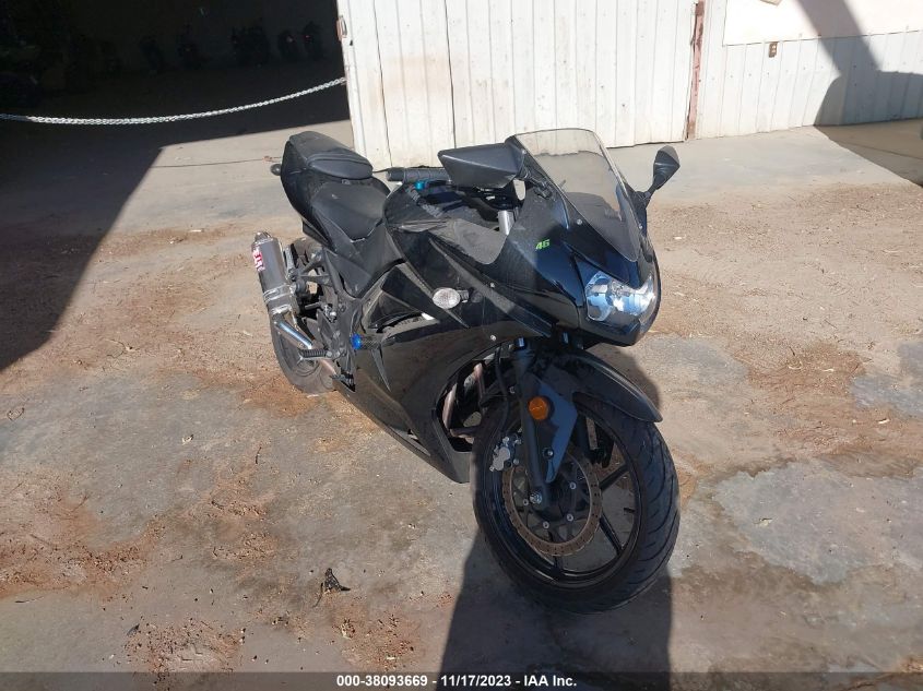 2011 KAWASAKI EX250 J - JKAEXMJ14BDA87569