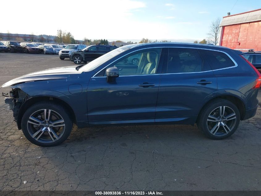 2019 VOLVO XC60 HYBRID T8 MOMENTUM LYVBR0DK4KB232522