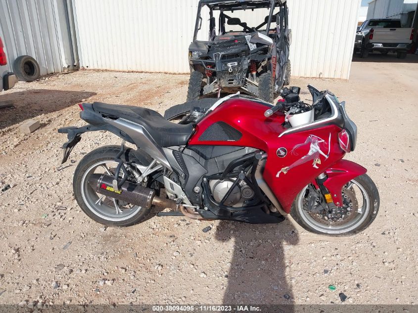 2010 HONDA VFR1200 F JH2SC6313AK000840