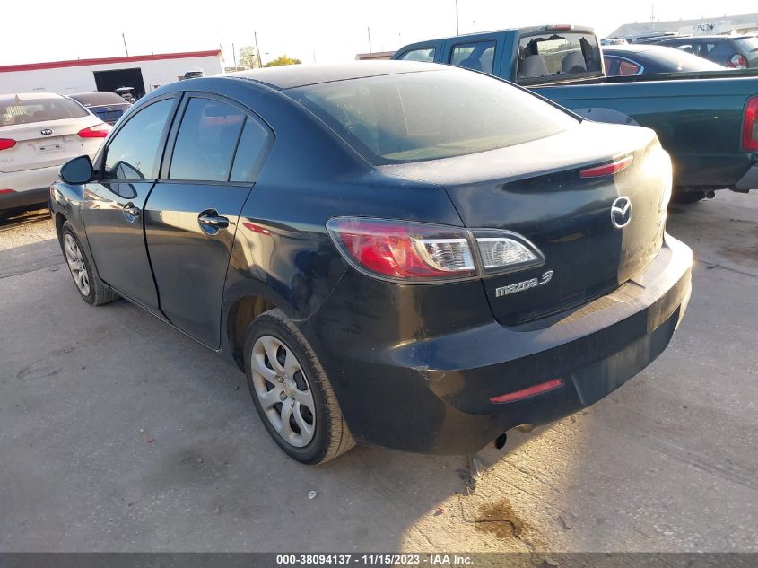 2013 MAZDA MAZDA3 I SPORT - JM1BL1U77D1746202