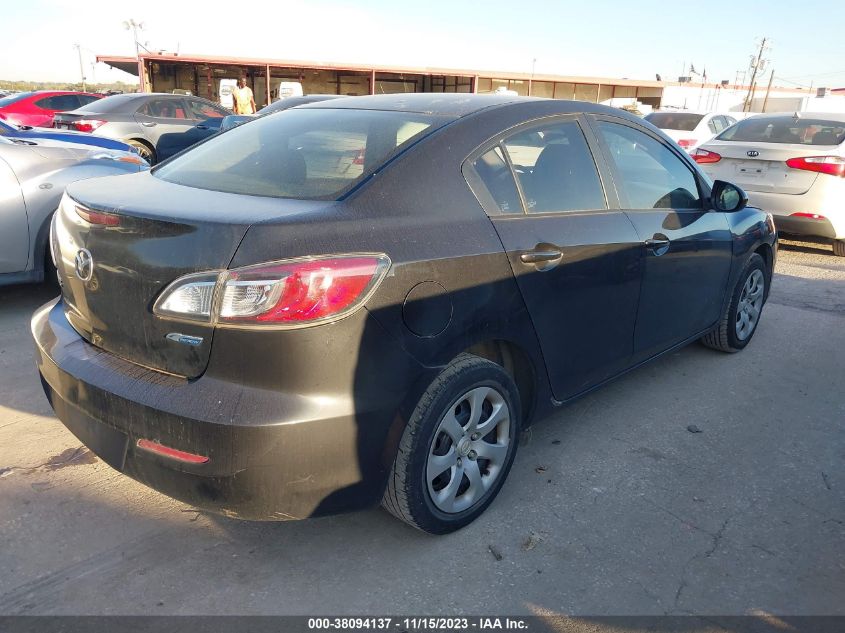2013 MAZDA MAZDA3 I SPORT - JM1BL1U77D1746202