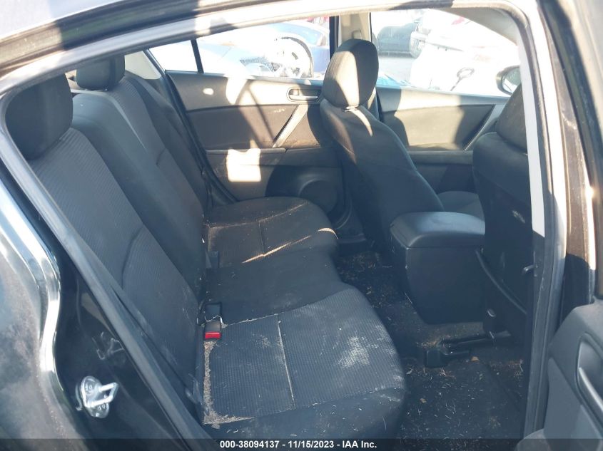 2013 MAZDA MAZDA3 I SPORT - JM1BL1U77D1746202