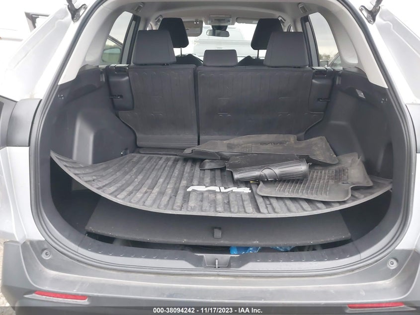 VIN 2T3F1RFV5MC227606 2021 TOYOTA RAV4 LE