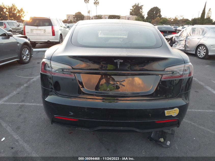 VIN 5YJSA1E58NF469023 2022 TESLA MODEL S