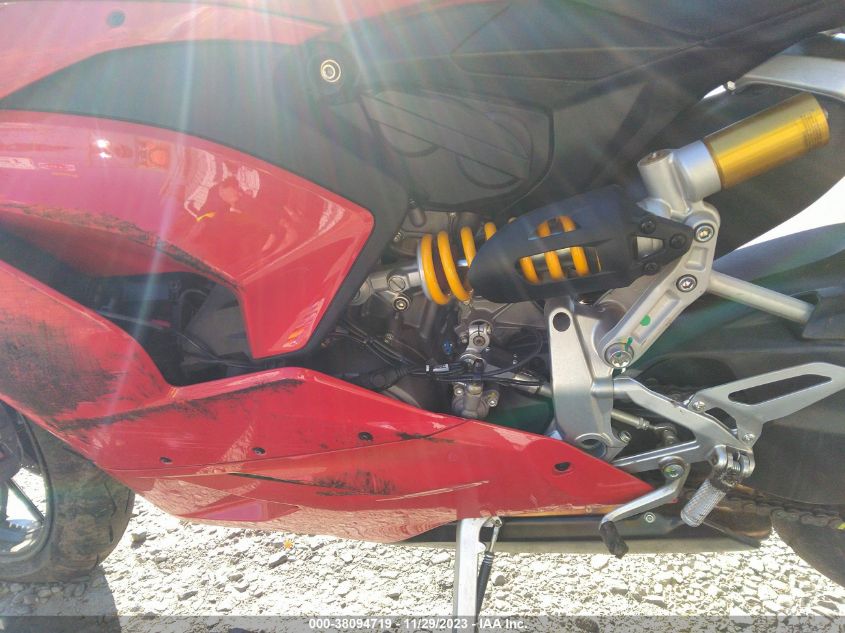 2024 DUCATI PANIGALE V2 - ZDMHAATW3RB012929