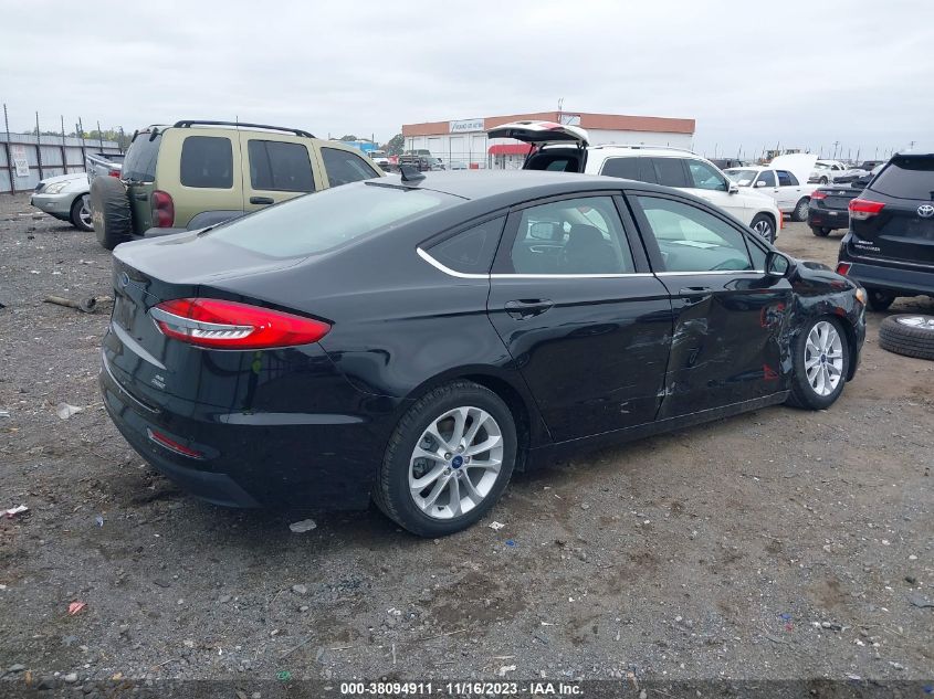 2020 FORD FUSION SE - 3FA6P0LU7LR194413