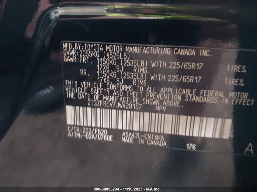 VIN 2T3ZFREV7JW439157 2018 TOYOTA RAV4 LE