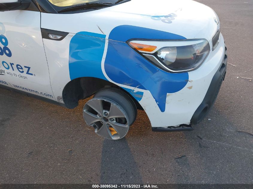 2014 KIA SOUL BASE - KNDJN2A21E7086810