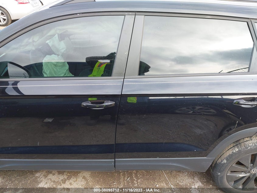 VIN 3VVDX7B22NM004335 2022 VOLKSWAGEN TAOS S