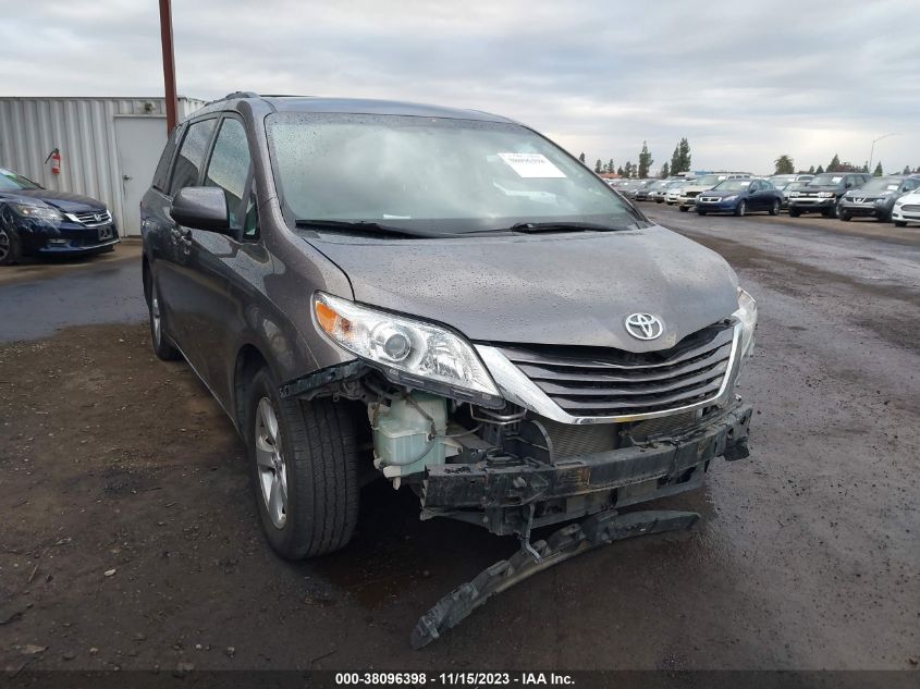 5TDKK3DCXFS666779 2015 TOYOTA SIENNA, photo no. 6