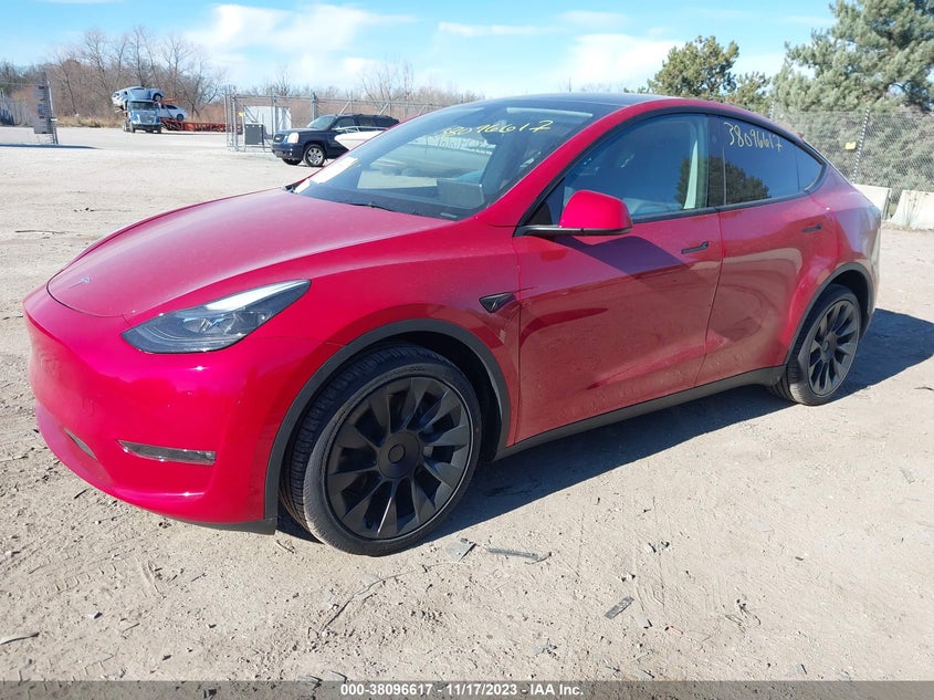 VIN 7SAYGAEE2PF856553 2023 TESLA MODEL Y