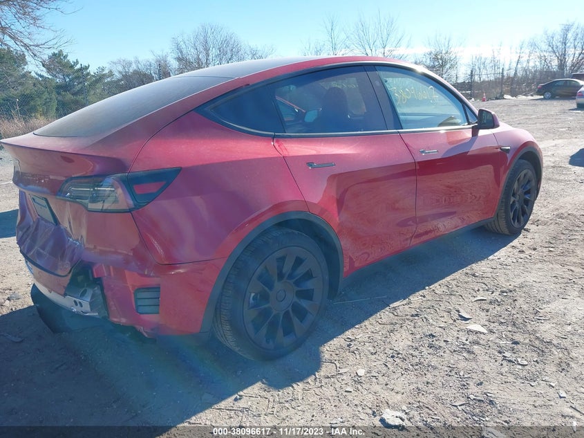 VIN 7SAYGAEE2PF856553 2023 TESLA MODEL Y