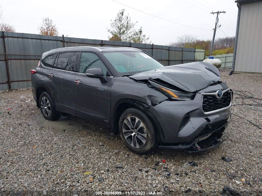 2021 TOYOTA HIGHLANDER HYBRID XLE - 5TDGBRCH9MS066838