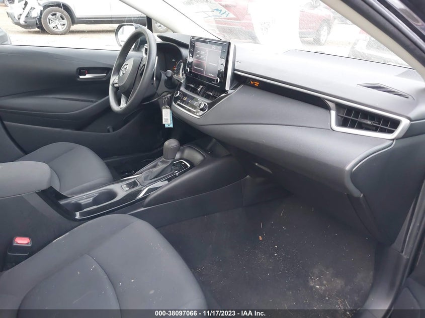 VIN 5YFEPMAE0MP168638 2021 TOYOTA COROLLA LE