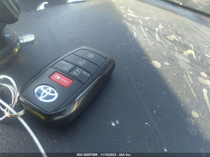 2022 TOYOTA SIENNA LE - 5TDKRKECXNS107302