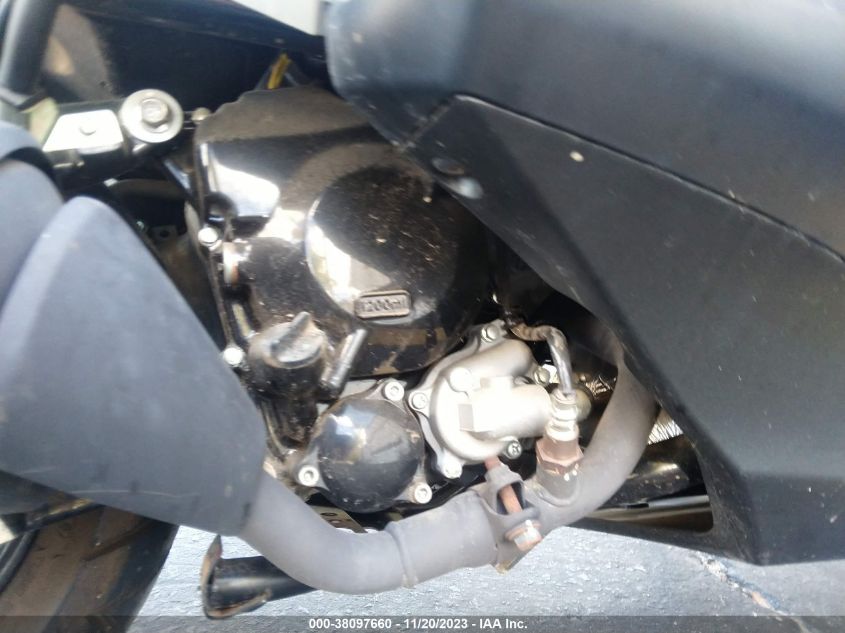 2016 SUZUKI UH200 MLCCH41A1G1600005