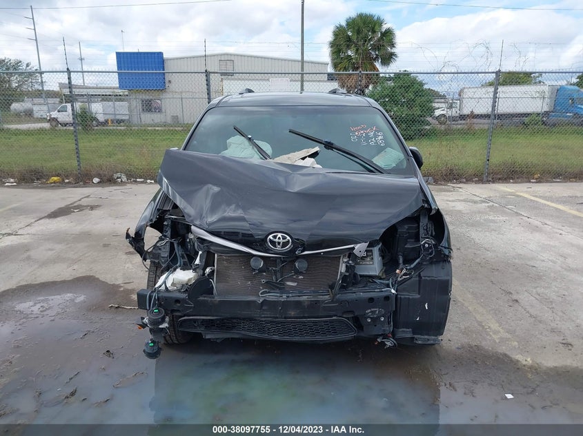 VIN 5TDDZ3DC2HS178627 2017 TOYOTA SIENNA XLE/LIMITED