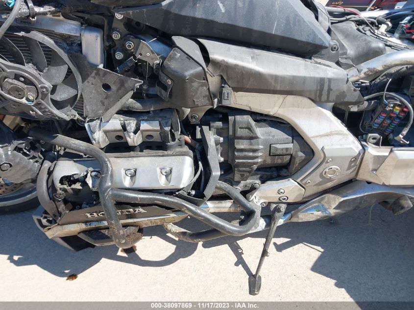 2019 HONDA GL1800 D JH2SC7955KK100925