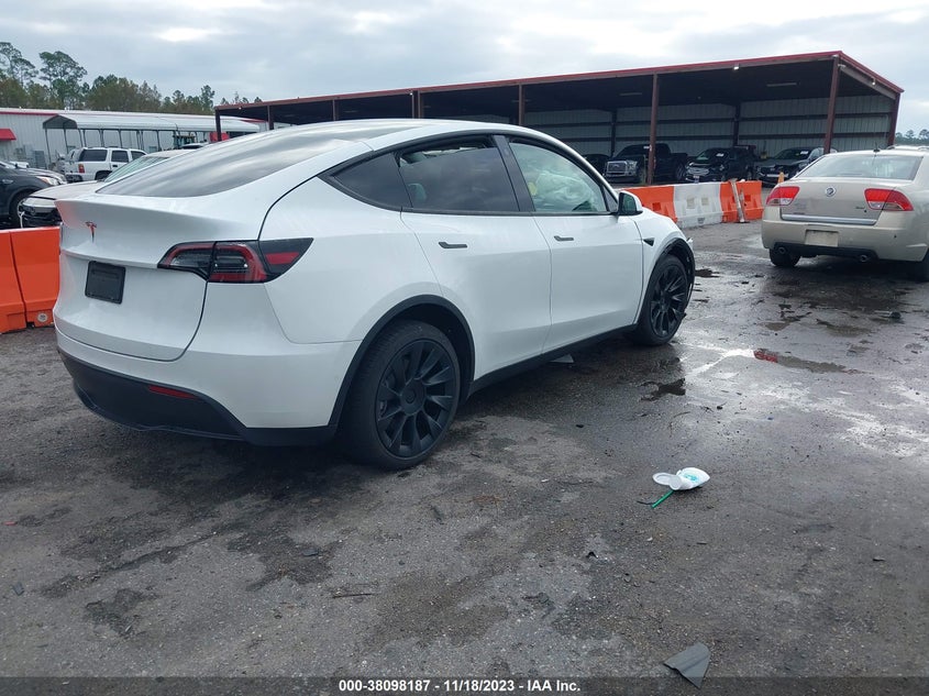 VIN 7SAYGDEE6NF435515 2022 TESLA MODEL Y