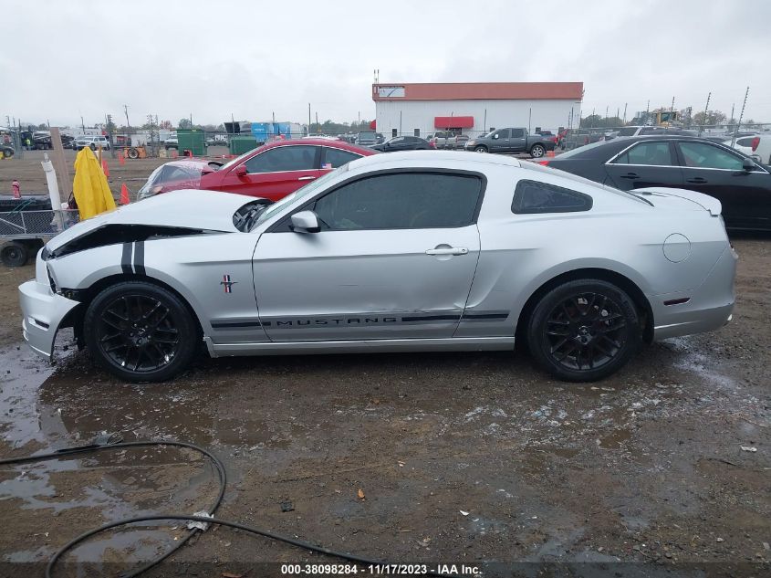 2013 FORD MUSTANG V6 PREMIUM - 1ZVBP8AM7D5253746