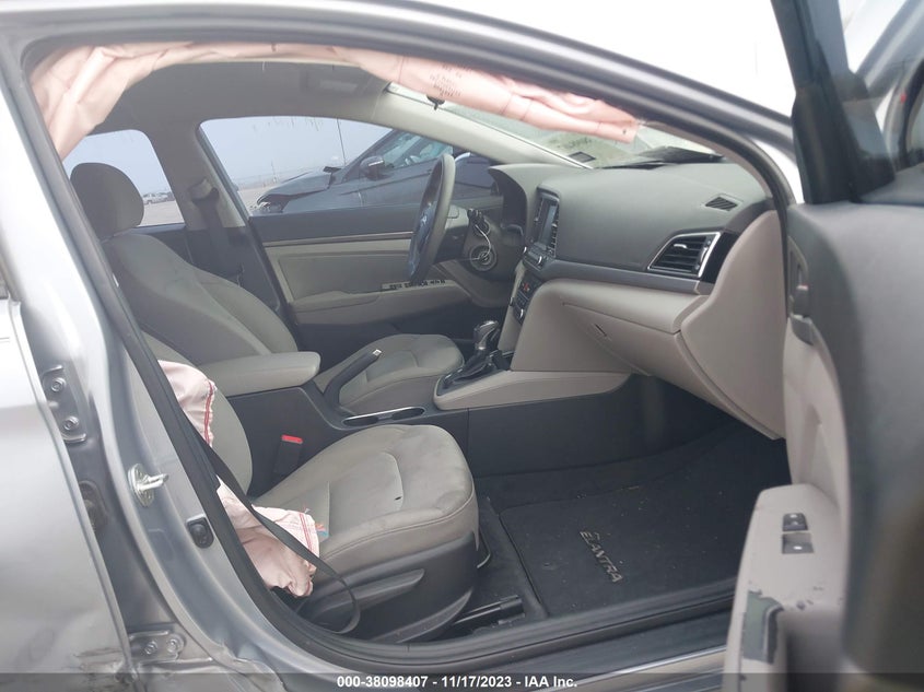 VIN 5NPD84LF7HH172395 2017 HYUNDAI ELANTRA SE/VALUE/LIMITED