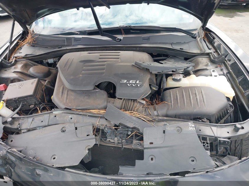 VIN 2C3CDXHG5KH680881 2019 DODGE CHARGER GT RWD
