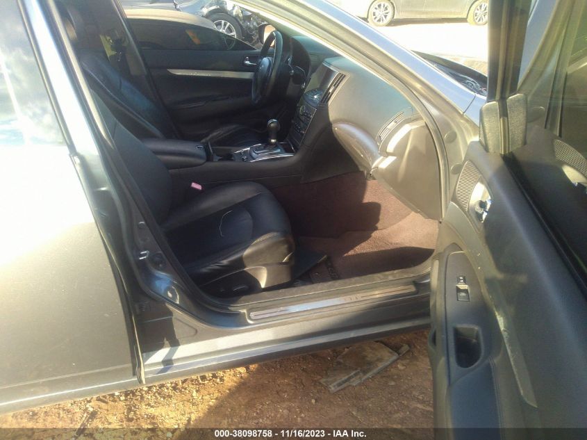 2013 INFINITI G37 JOURNEY JN1CV6APXDM724292