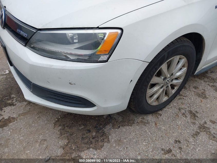 2014 VOLKSWAGEN JETTA HYBRID SE 3VW637AJ7EM267851