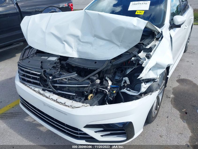 2016 VOLKSWAGEN PASSAT 1.8T R-LINE - 1VWAS7A37GC059004