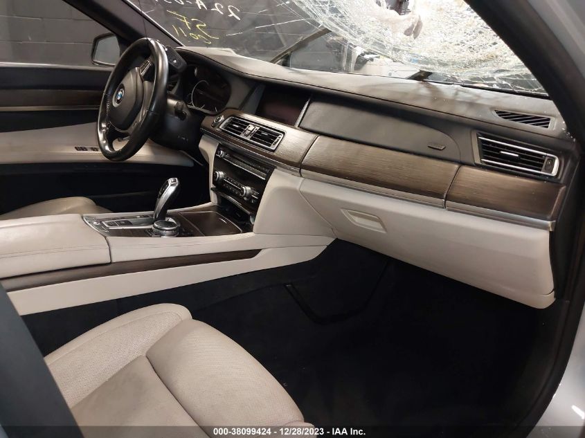 2015 BMW 740LI XDRIVE WBAYF4C54FGS99280