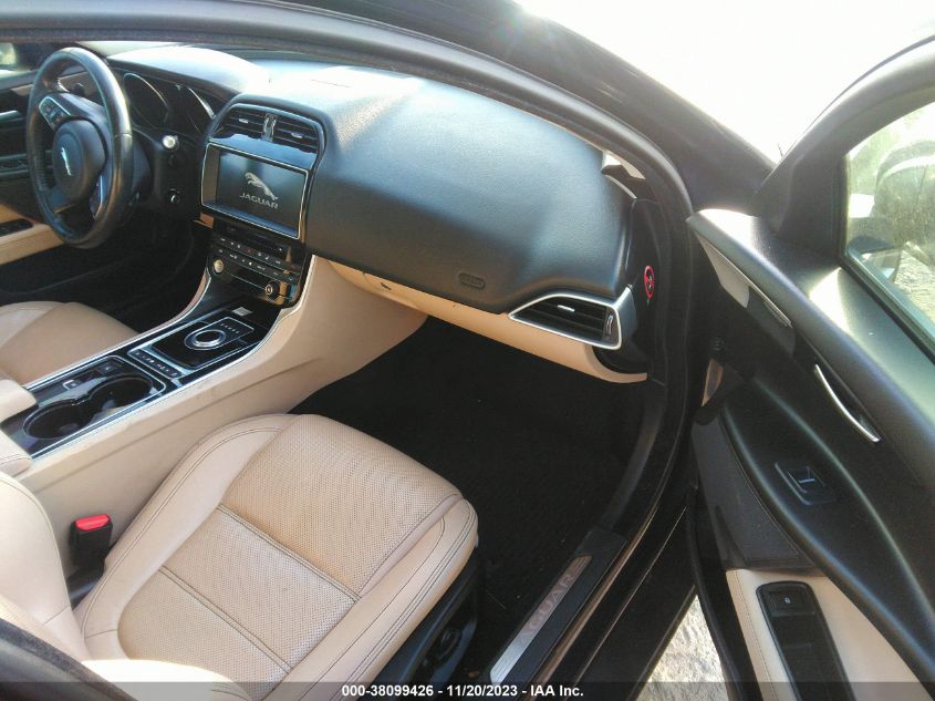 2017 JAGUAR XE 35T PRESTIGE - SAJAK4BV4HA973582