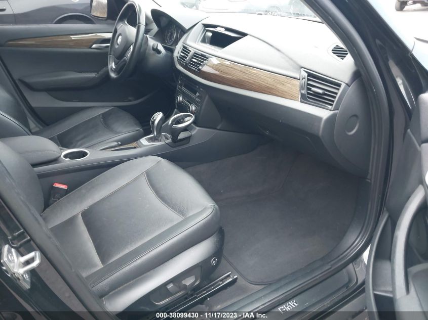 2014 BMW X1 XDRIVE28I - WBAVL1C56EVY19063