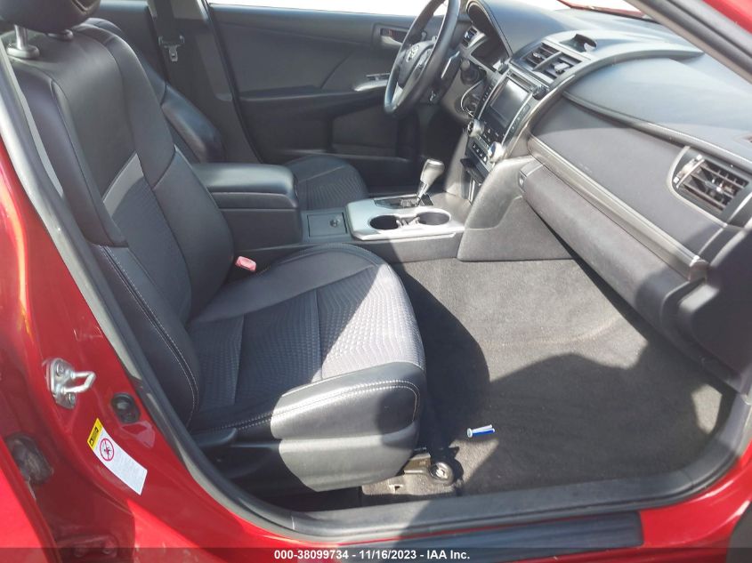 2014 TOYOTA CAMRY SE - 4T1BF1FK6EU764789