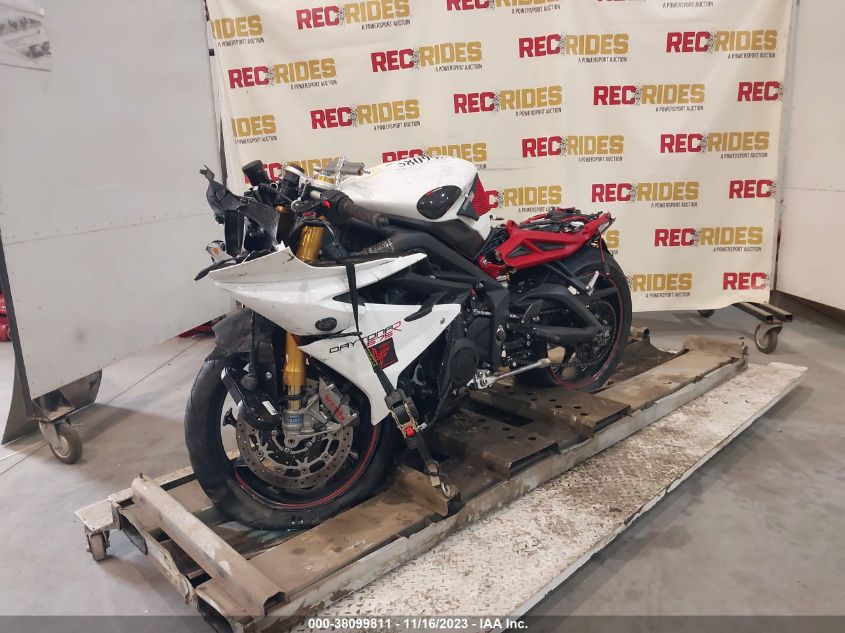 2016 TRIUMPH MOTORCYCLE DAYTONA 675R ABS - SMTA02YK8GJ735434