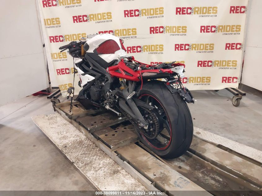 2016 TRIUMPH MOTORCYCLE DAYTONA 675R ABS - SMTA02YK8GJ735434