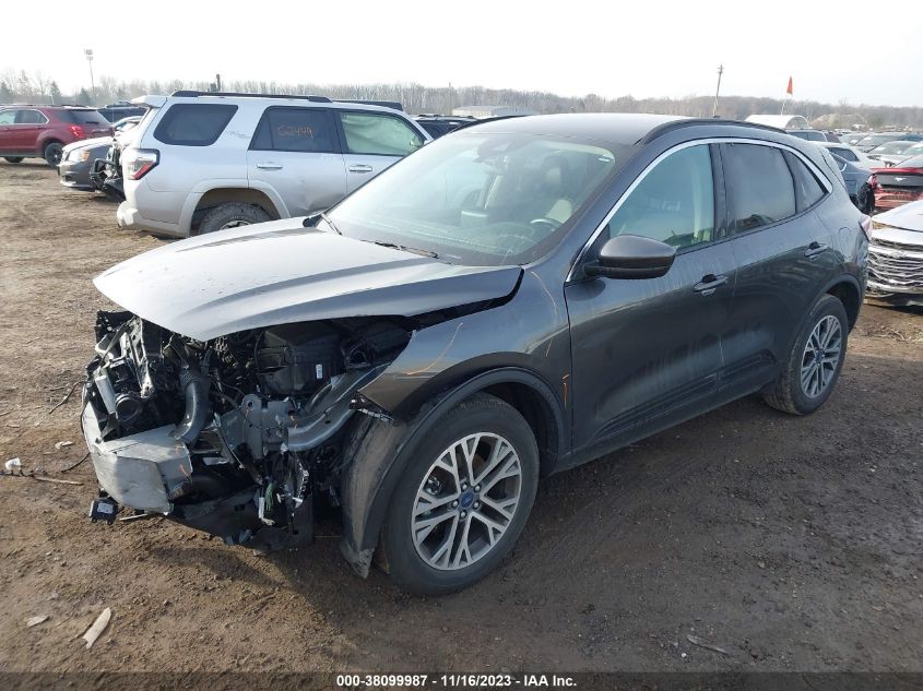 1FMCU9H94LUC13874 2020 FORD ESCAPE - Image 2