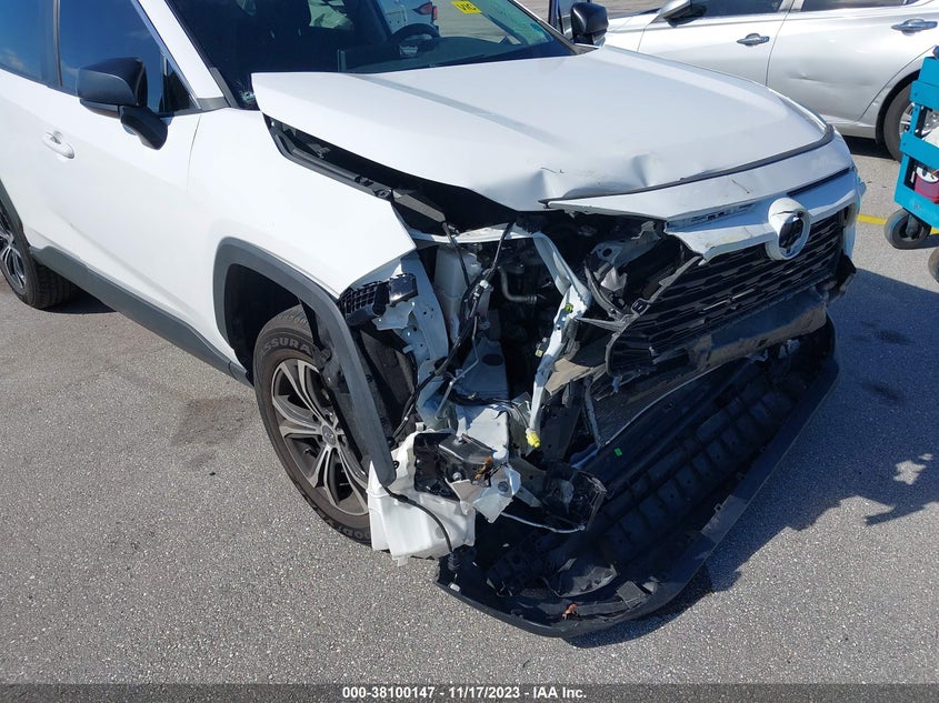 VIN 2T3H1RFV5LC070215 2020 TOYOTA RAV4 LE