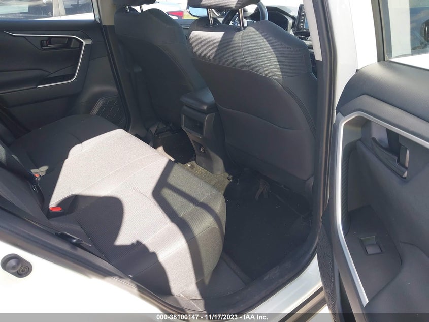 VIN 2T3H1RFV5LC070215 2020 TOYOTA RAV4 LE