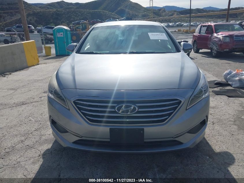 2016 HYUNDAI SONATA 2.4L SE - 5NPE24AF8GH341699