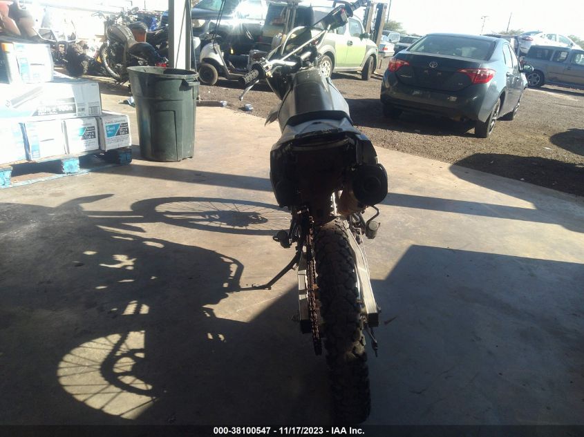 2018 SUZUKI DR200 S - JS1SH42A4J2104098