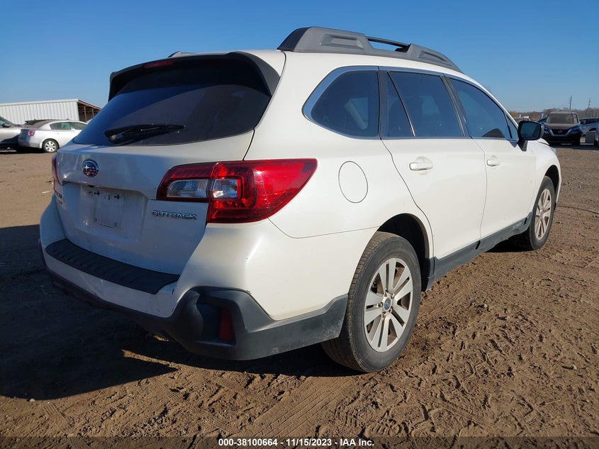 VIN 4S4BSAAC4J3271270 2018 SUBARU OUTBACK 2.5I
