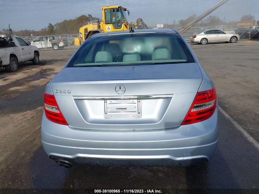 2013 MERCEDES-BENZ C 250 SPORT/LUXURY - WDDGF4HBXDA791184