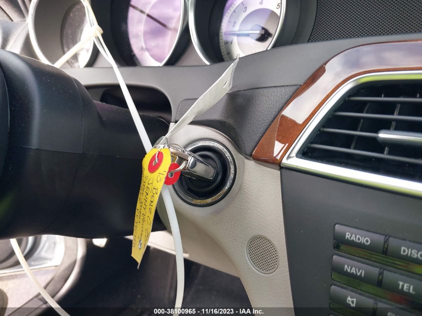 2013 MERCEDES-BENZ C 250 SPORT/LUXURY - WDDGF4HBXDA791184