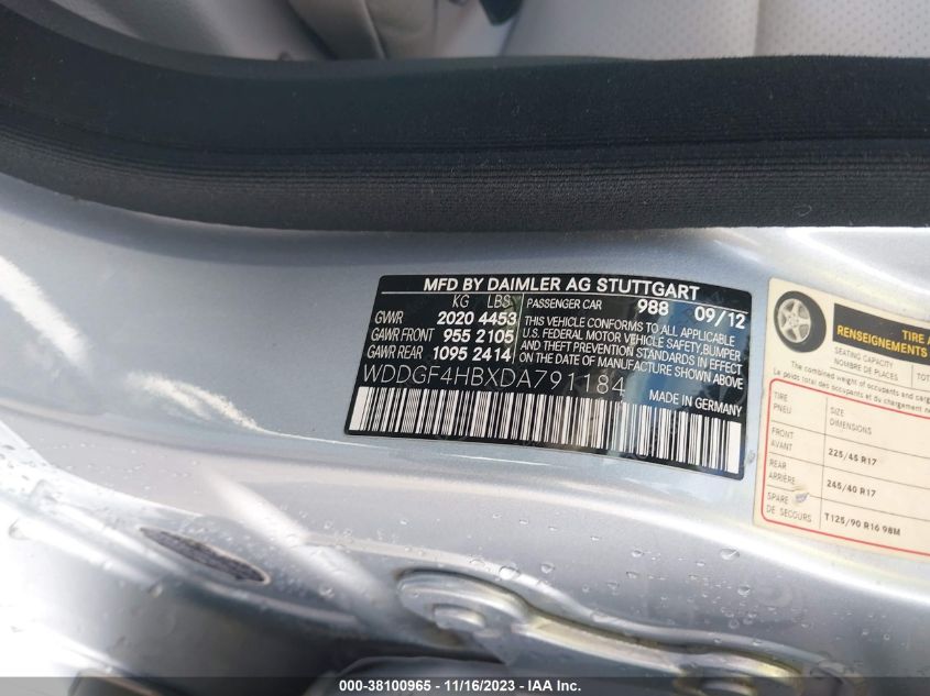 2013 MERCEDES-BENZ C 250 SPORT/LUXURY - WDDGF4HBXDA791184