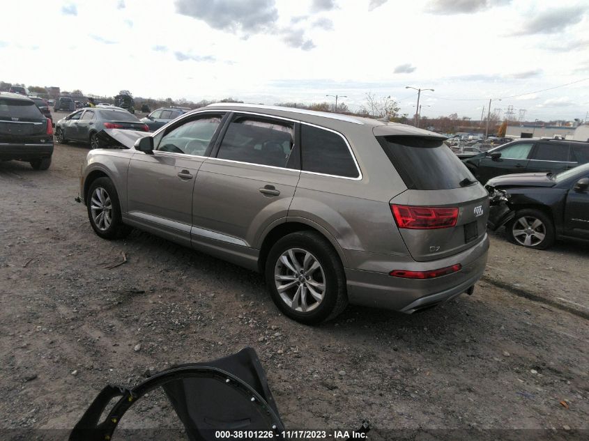 WA1LAAF72HD048215 2017 AUDI Q7, photo no. 3