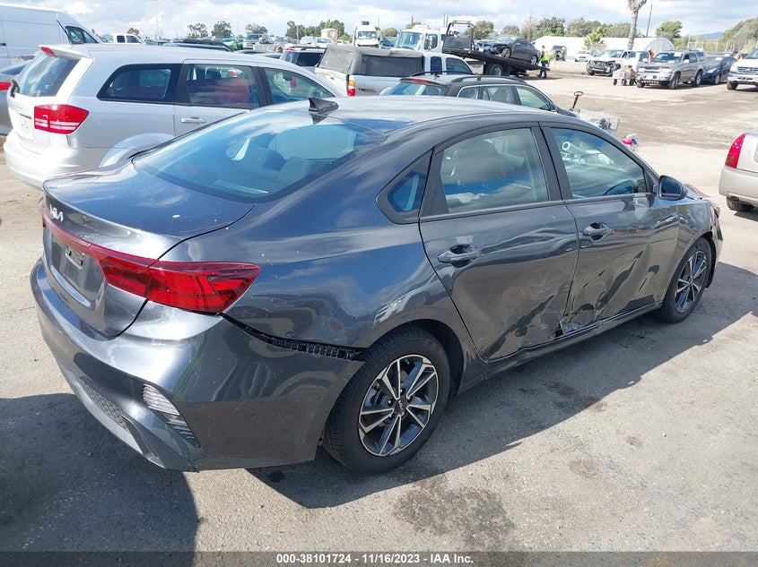 VIN 3KPF24AD2PE613588 2023 KIA FORTE LX/LXS