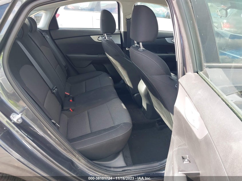 VIN 3KPF24AD2PE613588 2023 KIA FORTE LX/LXS