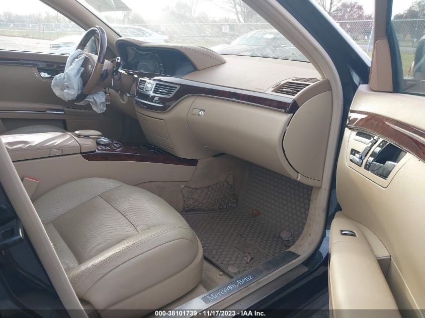 2013 MERCEDES-BENZ S 550 4MATIC WDDNG9EB1DA524313